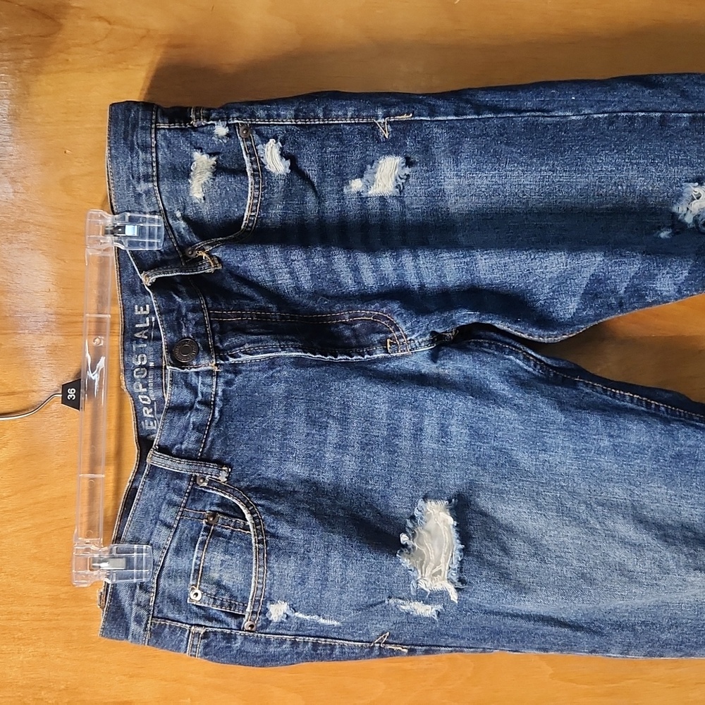 Mens Aeropostale blue jeans size 33x34